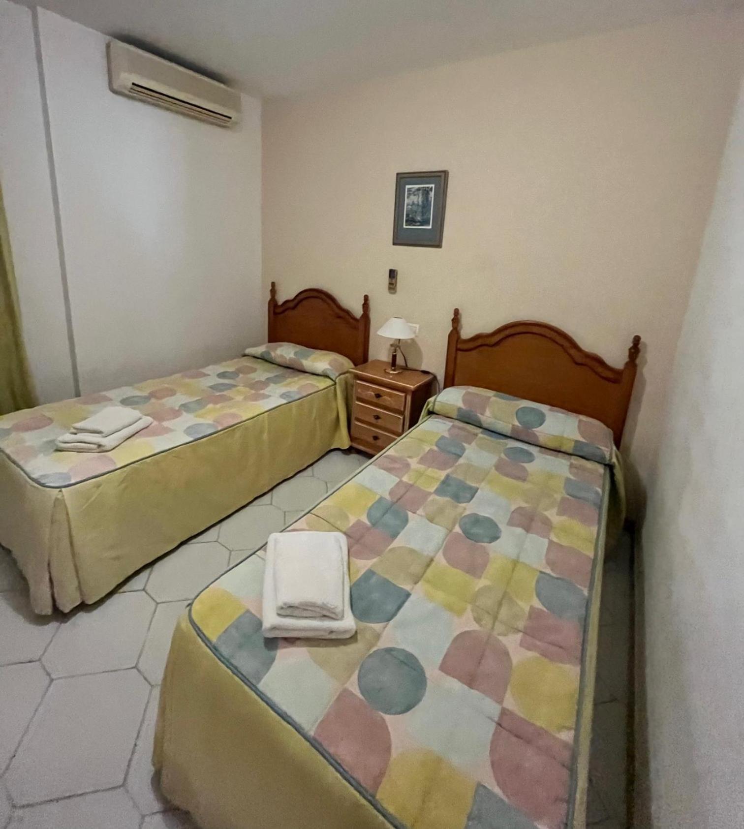 Apartamentos El Toro มาร์เบยา ภายนอก รูปภาพ
